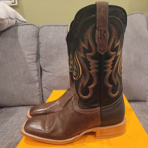 R. Watson | Shoes | R Watson Antique Miel Goat Black Square  display picture 2